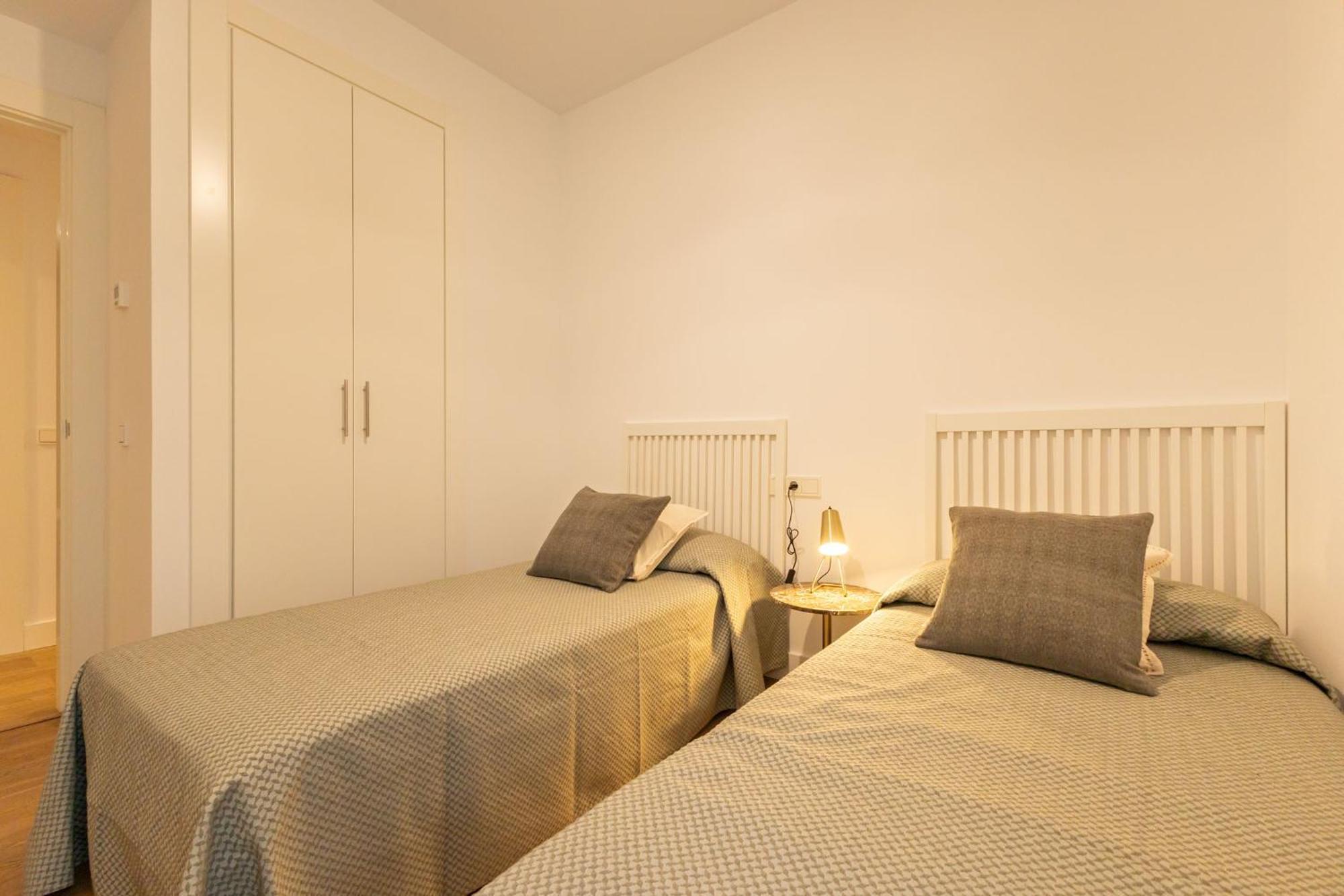 סביליה Cathedral Apartment Welcome Wheelchairs 6 Pax מראה חיצוני תמונה
